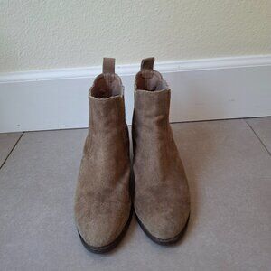 Chocolat Blu "Choco Latte" Suede Chelsea Boots 6.5